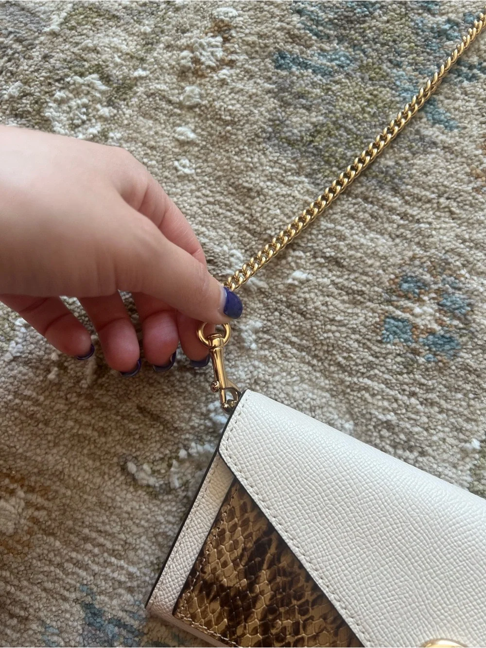 Coach Envelope Wallet on Chain - Picture 12 of 12